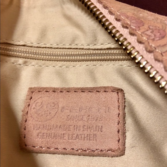 Ferchi purse. Lt. pink and lavender floral print. - Picture 3 of 3